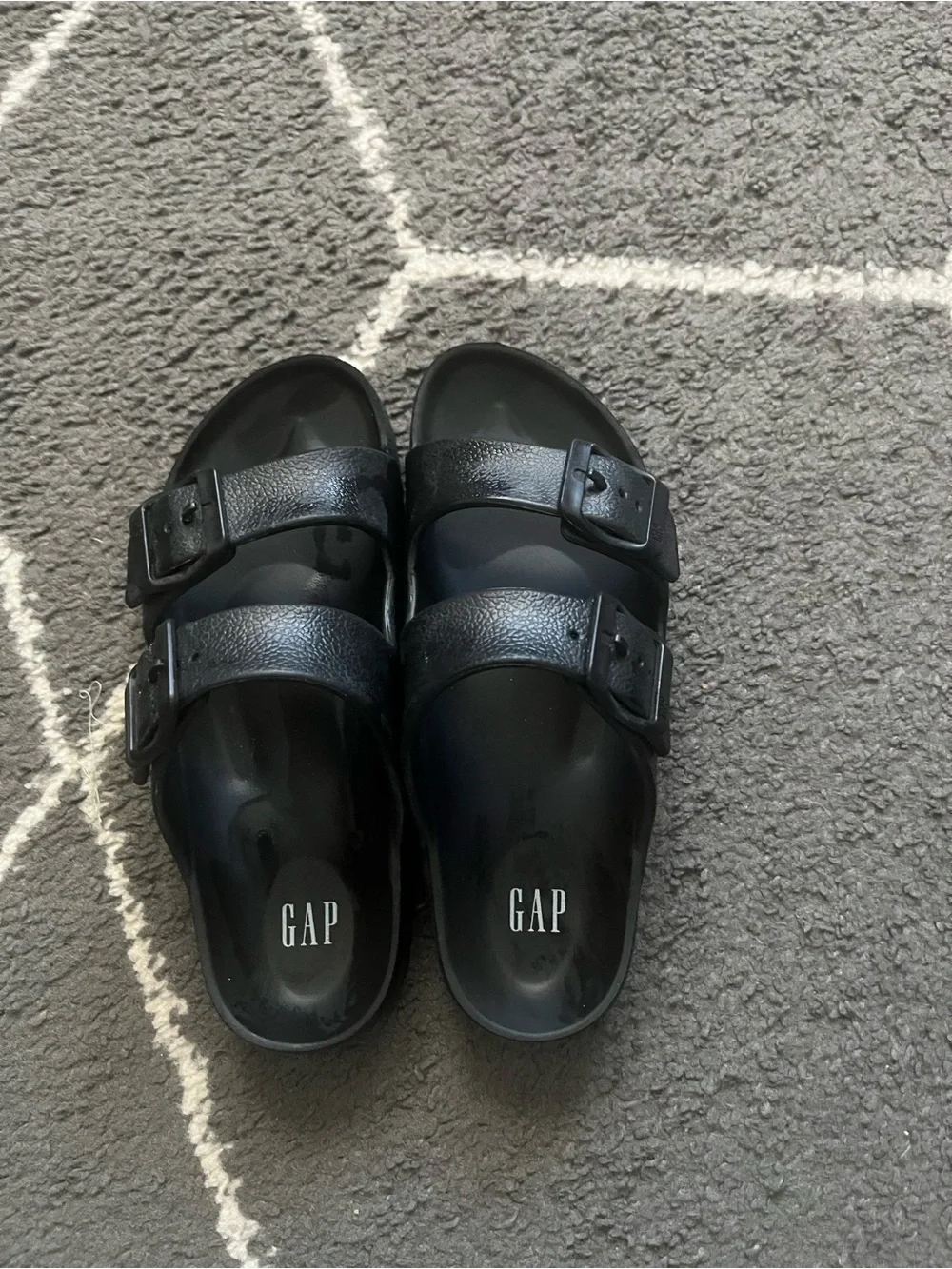 GAP Boy’s Black Double-Buckle Slide Sandals size 2/3